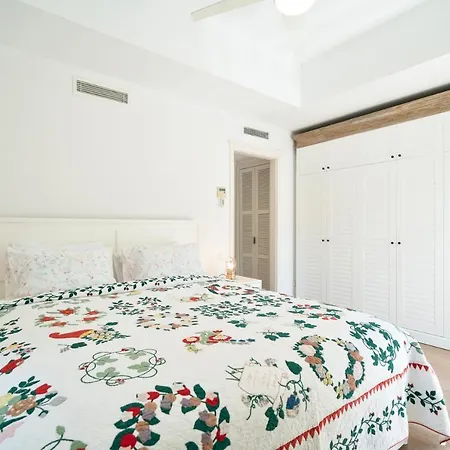 Portville Canal Side Villas 66 גוג'ק