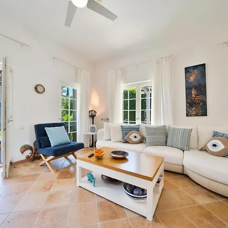 Portville Canal Side Villas 66 * גוג'ק
